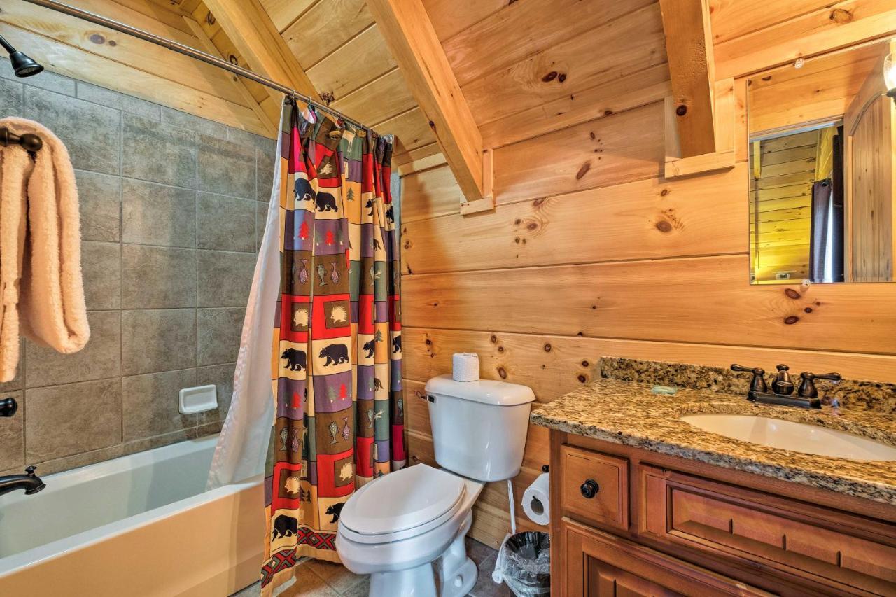 セバービル Pigeon Forge Cabin With Brand New Hot Tub And Views!ヴィラ エクステリア 写真