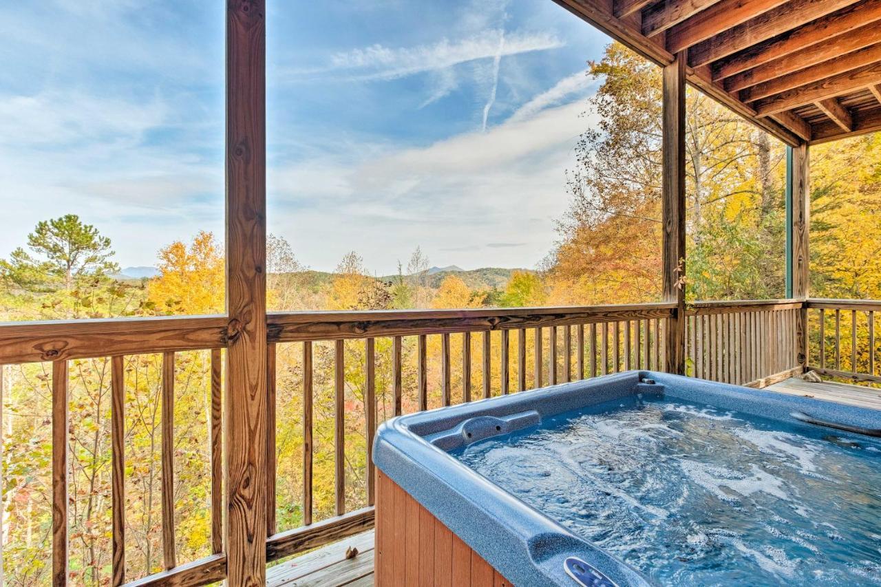 セバービル Pigeon Forge Cabin With Brand New Hot Tub And Views!ヴィラ エクステリア 写真